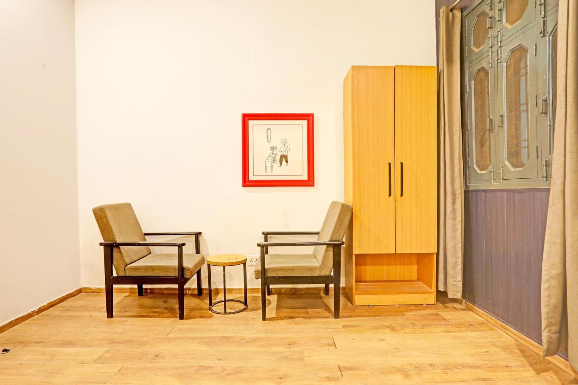 Super Townhouse Vijay Khand Gomti Nagar Лакхнау Екстер'єр фото